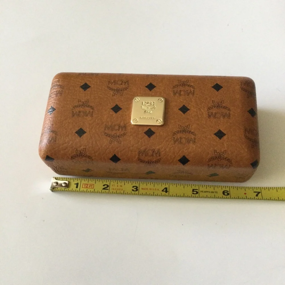 MCM LOGO SUNGLASSES CASE WITH CLEANING CLOTH